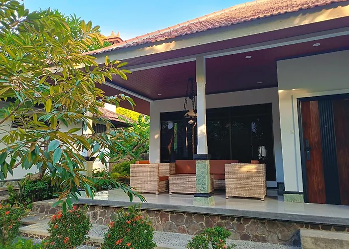 Rini Hotel